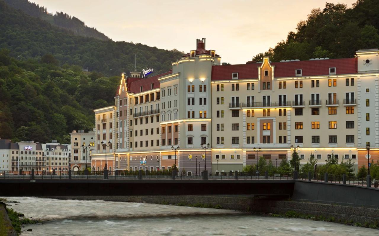 Radisson Rosa Khutor Hotel Esto-Sadok Exterior foto